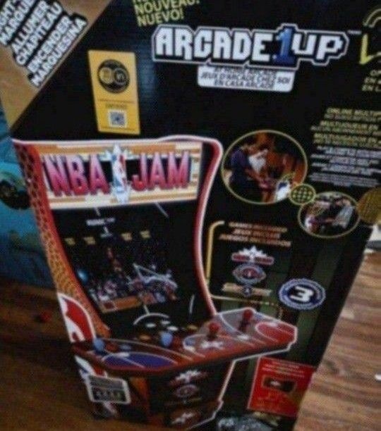Arcade 1 Up   With Raiser  3 Games In 1