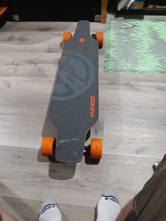 "E-Go " By Yuneec "Like-New" Needs Charger & Remote Control