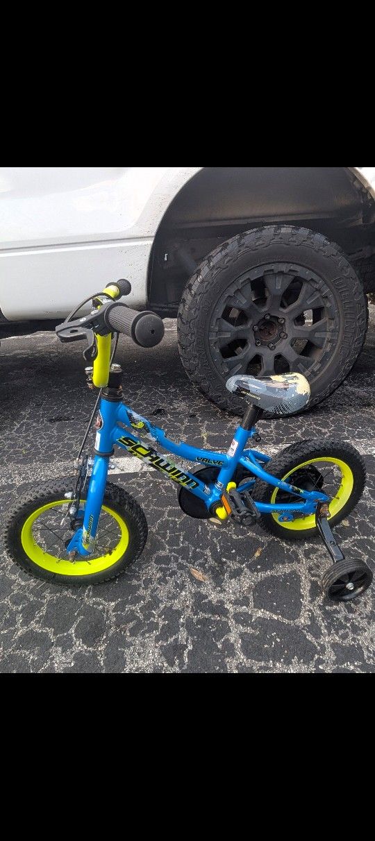 Schwinn Valve 12 Kids' Bike