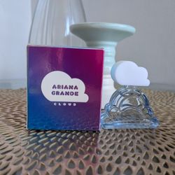 Ariana Grande Cloud Mini 
