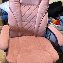 Pink comfy office chair