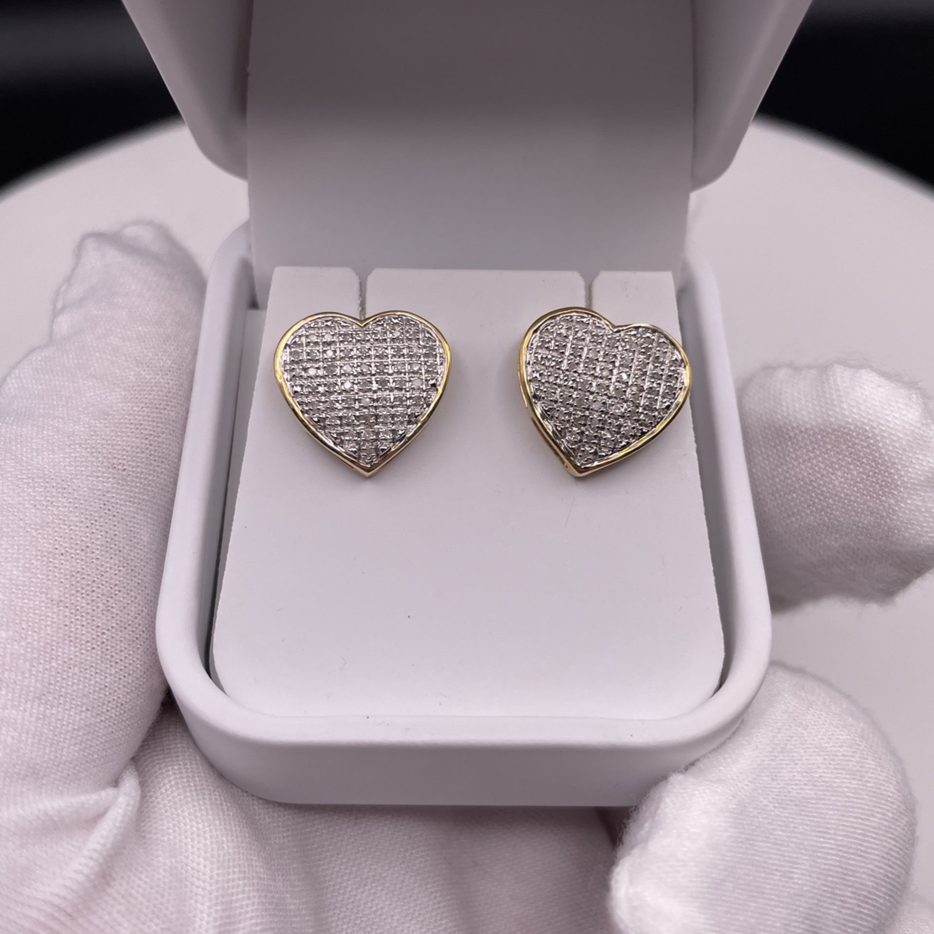 10K 0.30CTW Yellow Gold Diamond Heart Earrings