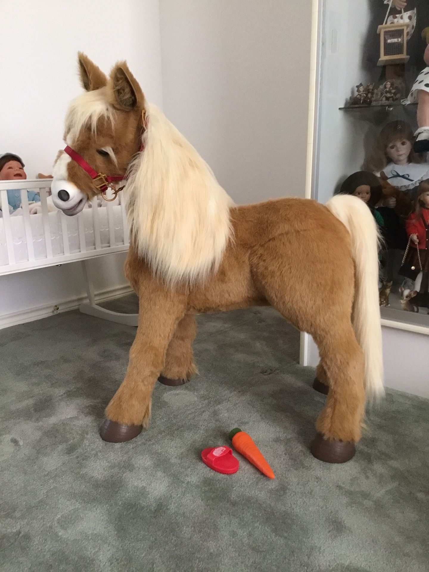 BUTTERSCOTCH PONY HORSE - NEVER PLAYED WITH - Like New 