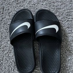 Nike Sandals/Slides
