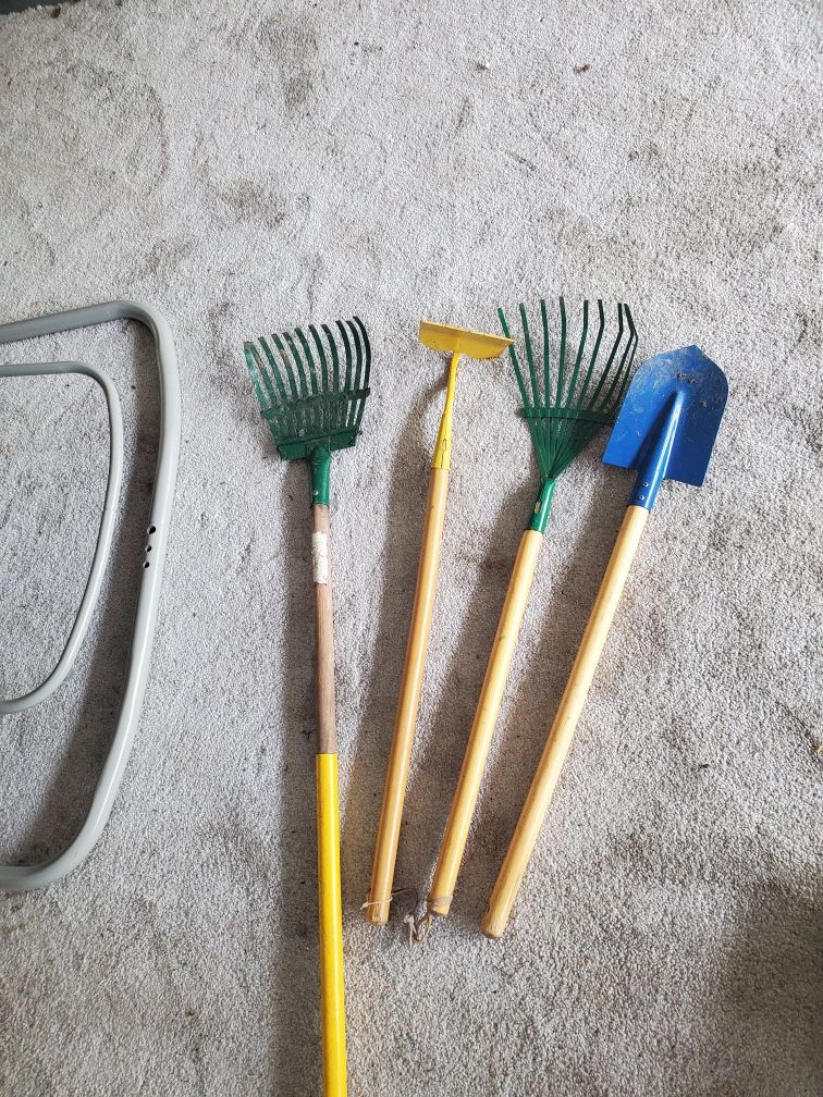 Kids garden tools
