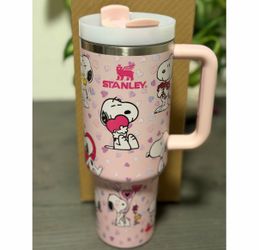 Snoopy 40oz Stanley