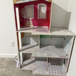 Doll House 