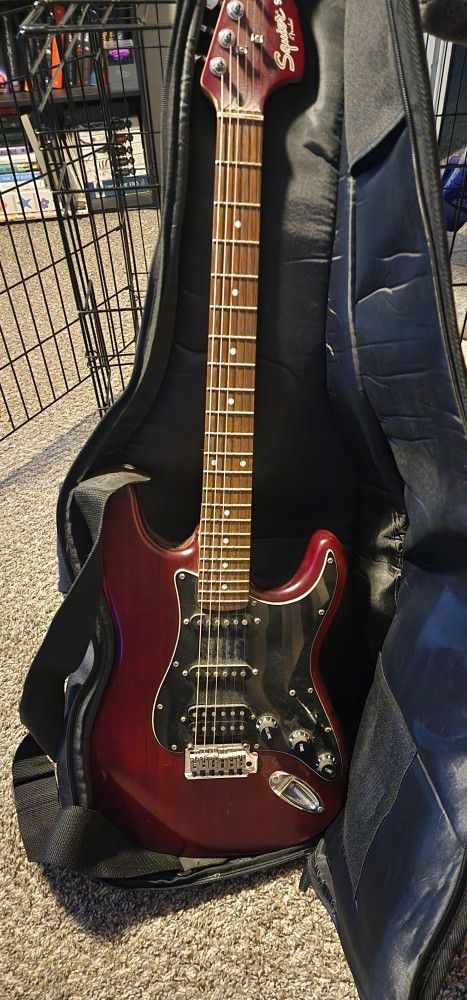 Squire Stratocaster With Case And Tuner