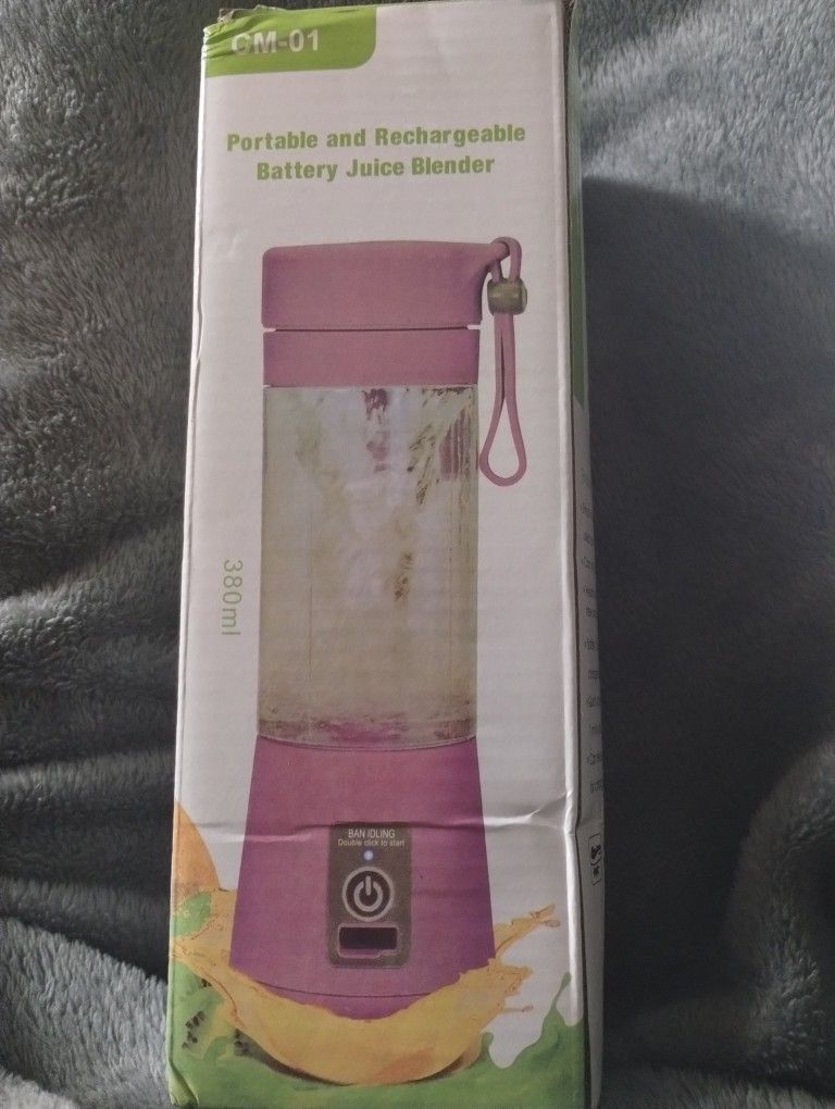 Pink Portable Rechargable Juice Blender