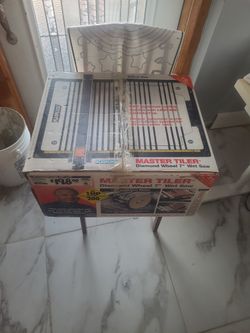 Master Tiler 1hp Wet Saw $100 Once Used