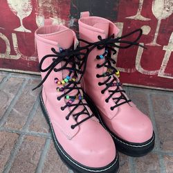 Halloween  HARLEY QUINN  Pink BOOTS Oil Resistant Beads  Sz 7