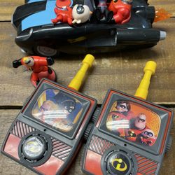 Disney Incredibles Walk-in Talkies Car And 5 Figures