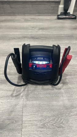 Portable jump starter