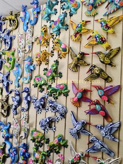 hand-painted Mexican ceramic hummingbirds 🇲🇽Casa Barajas Talavera And Clay Pottery Store " Cypress Ca.90630 