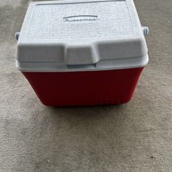 10qt Red Rubbermaid (Mini) Cooler