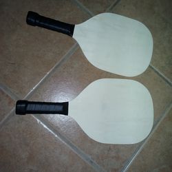 2 wood pickleball paddles