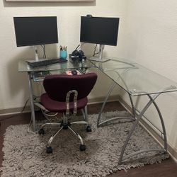 Desk And Chair 