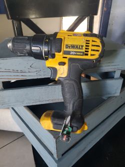 DEWALT HAMMER DRILL