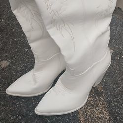 Womens White Embroidered Cowboy Boots