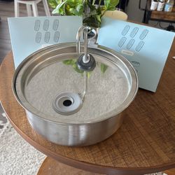 Dog Water Dish Fountain With Brand New Filters