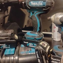 Makita 2 Impacts , 1 Hanmer Drill 2 3ah , 1 5ah And 1 2ah Batterys