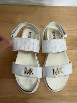 New MK shoes size 2