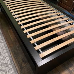 Twin Bed (4 piece set)