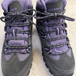Womens Size 7 - Bearpaw Flat Heel Hiking Boots - Charcoal Grey Purple
