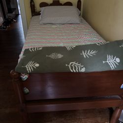 Twin Bed with mattress 