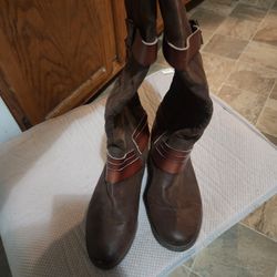 Lane Bryant White Calf Boots Zips On The Side And Buckles Size 12 Wide Leather Excellent Condition