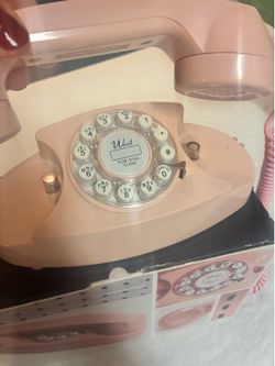 Pink retro phone
