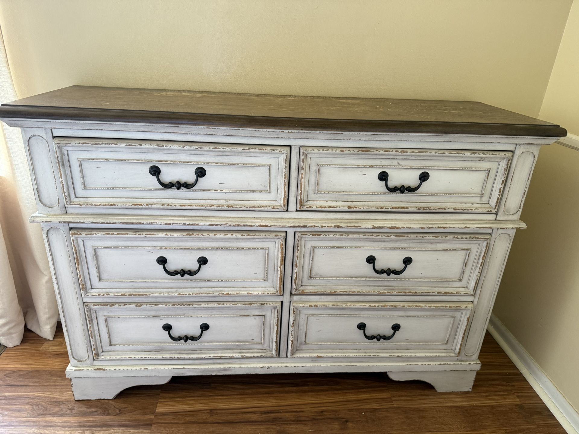 Dresser Or Vanity