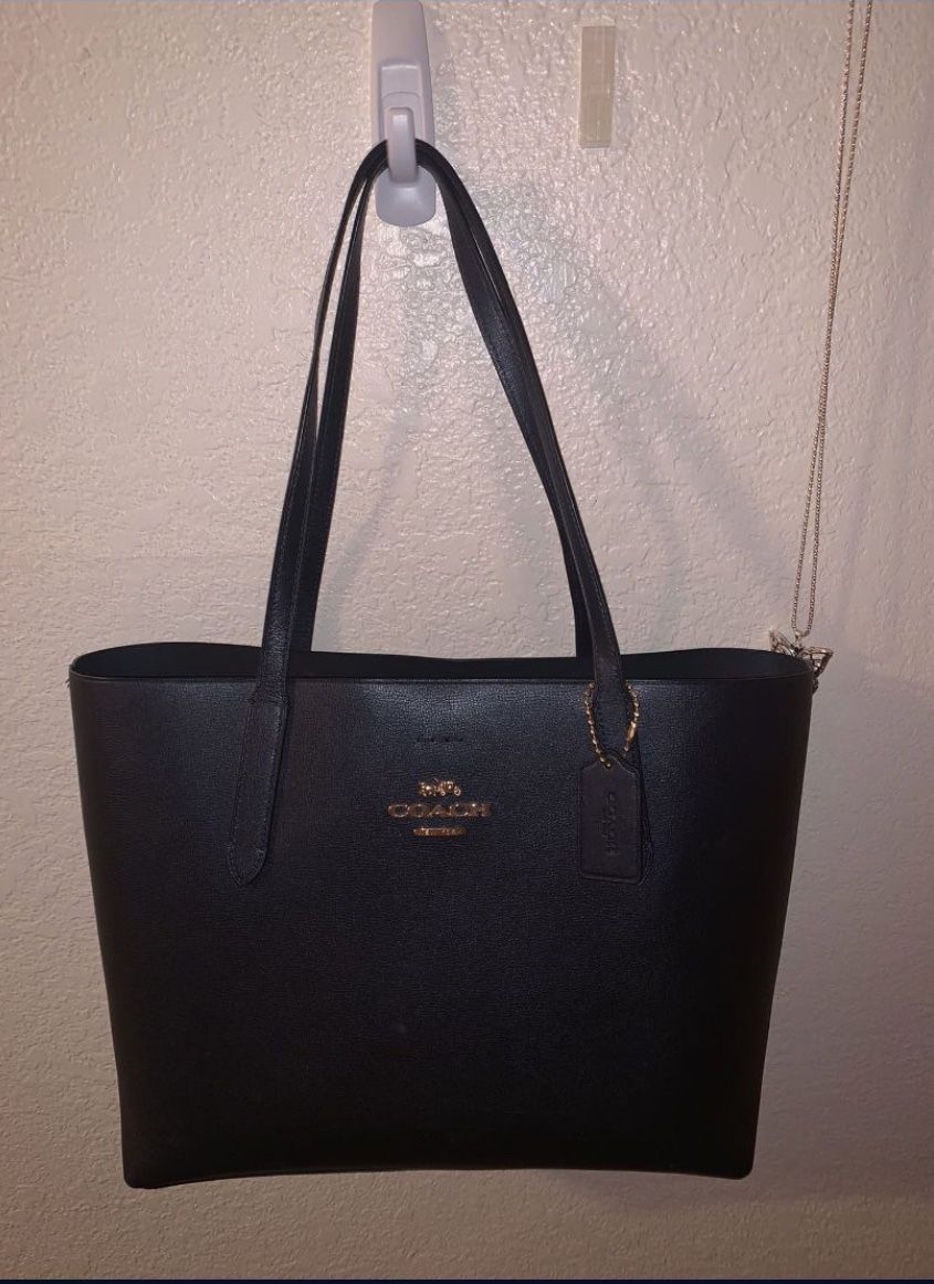 Black Coach Tote bag for Sale in Turlock, CA - OfferUp