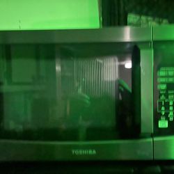 TOSHIBA countertop Microwave