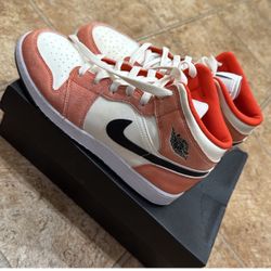  Air Jordan 1 Mid SE GS 'Orange Suede'