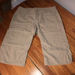 North Face Size 10 Tan Cargo Shorts 