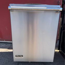 Viking Professional 24”  Dishwasher