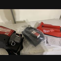 Milwaukee CONCRETE VIBRATOR