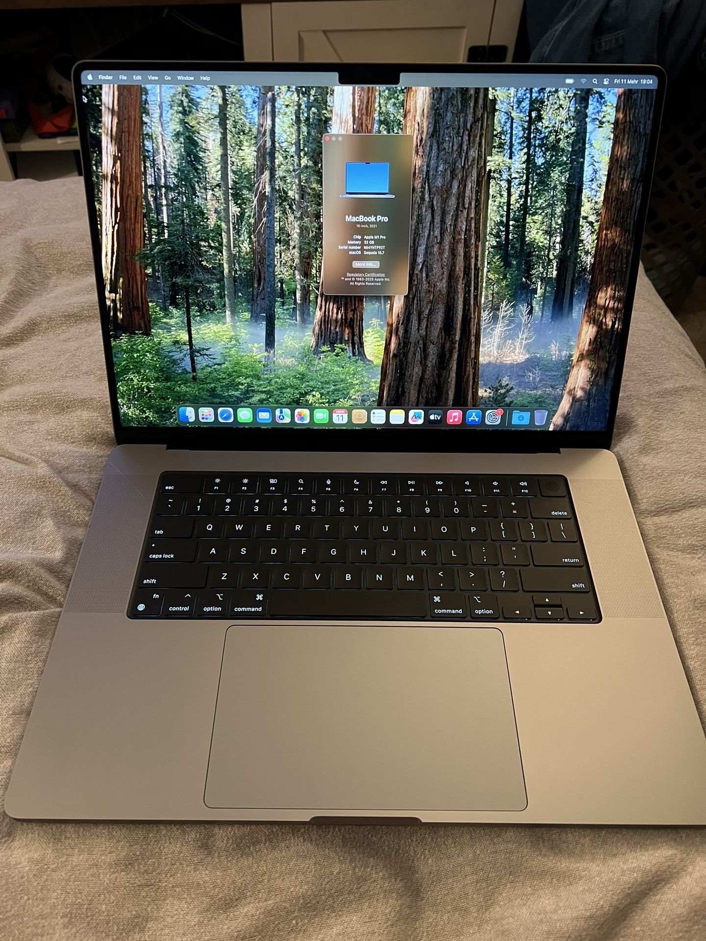 MacBook Pro M1 Pro Silver 16in