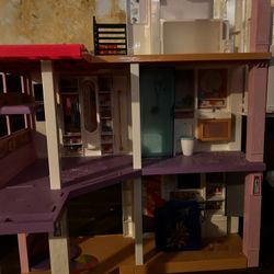 Barbie doll house 