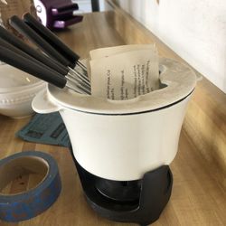 Cast iron fondue set
