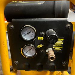 DeWalt Air Compressor 