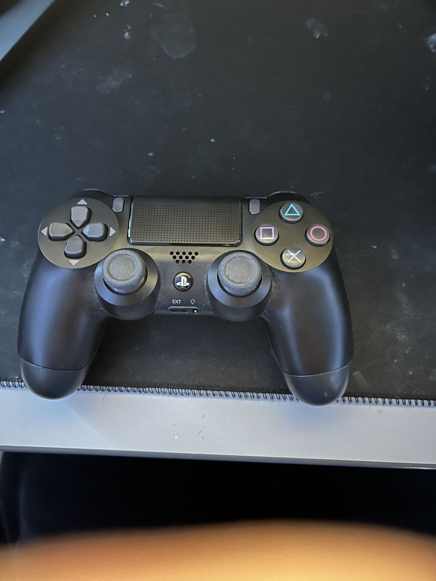 PS4 Controller