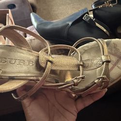 Sandal