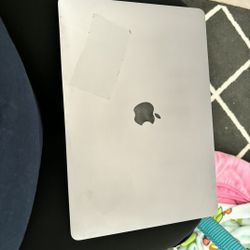 MacBook Air 13inches Grey 