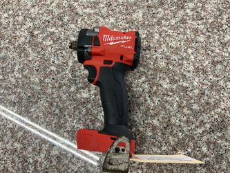 Milwaukee 18v Fuel brushless 1/2” compact square ring impact wrench