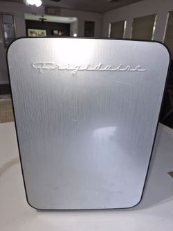 Portable fridge