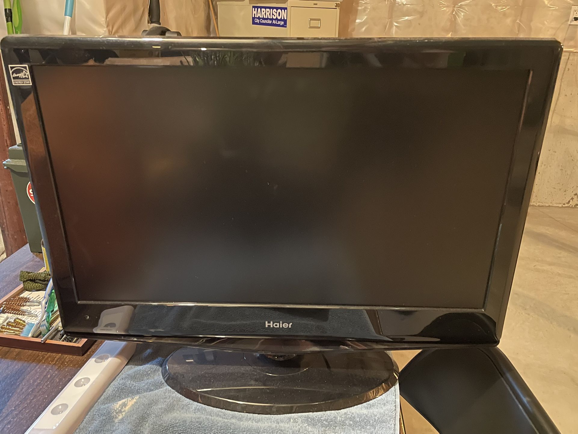 HAIER 23” TV W/remote.    $15 Firm Takes It.