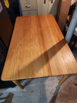 36x60 solid oak table