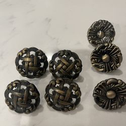 7 Antique Brass Drawer Or Cabinet Knobs / Handles 